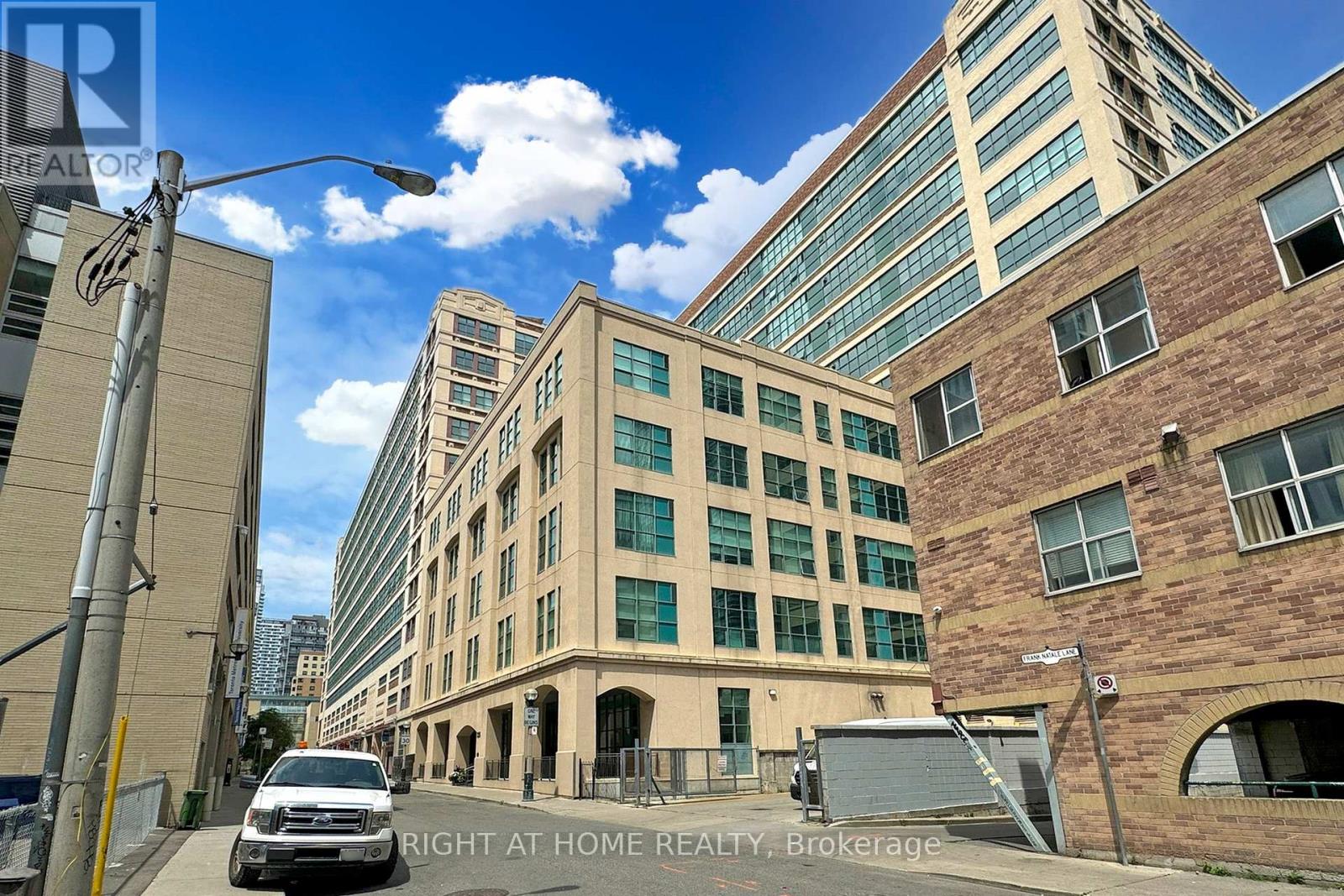 Ph 32 - 155 Dalhousie Street, Toronto, Ontario  M5B 2P7 - Photo 28 - C12074952