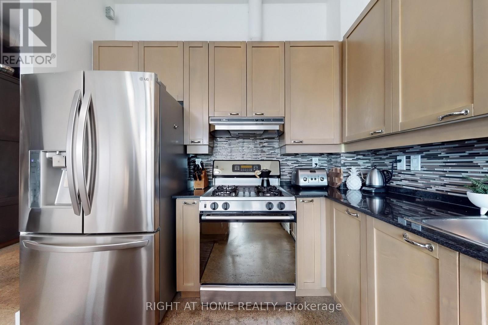 Ph 32 - 155 Dalhousie Street, Toronto, Ontario  M5B 2P7 - Photo 9 - C12074952