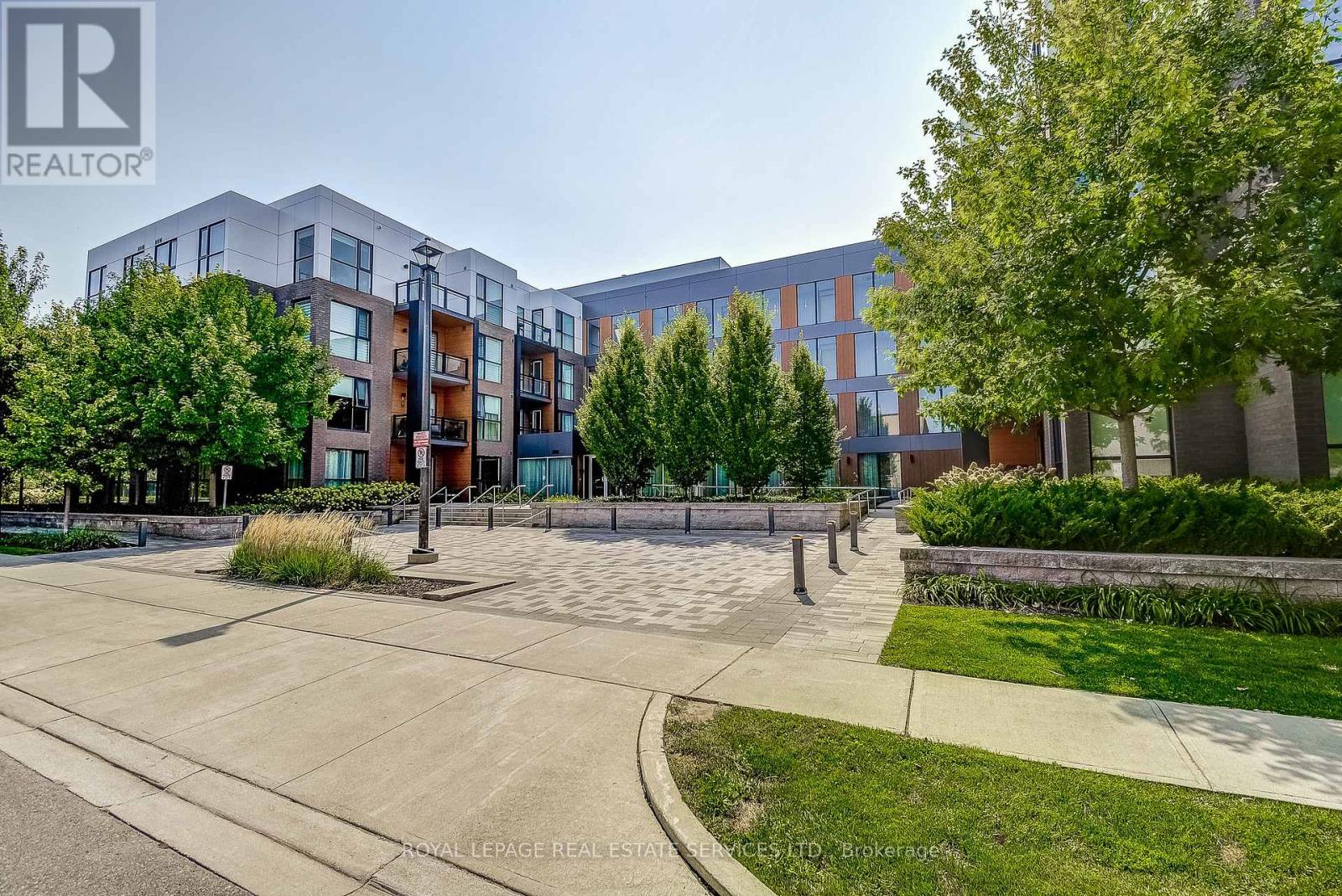 Property at 211 - 150 SABINA DRIVE image 2