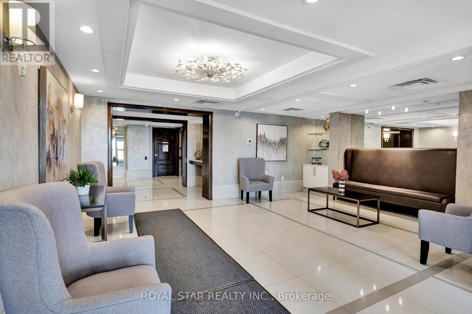 Property at 303 - 40 VIA ROSEDALE image 5