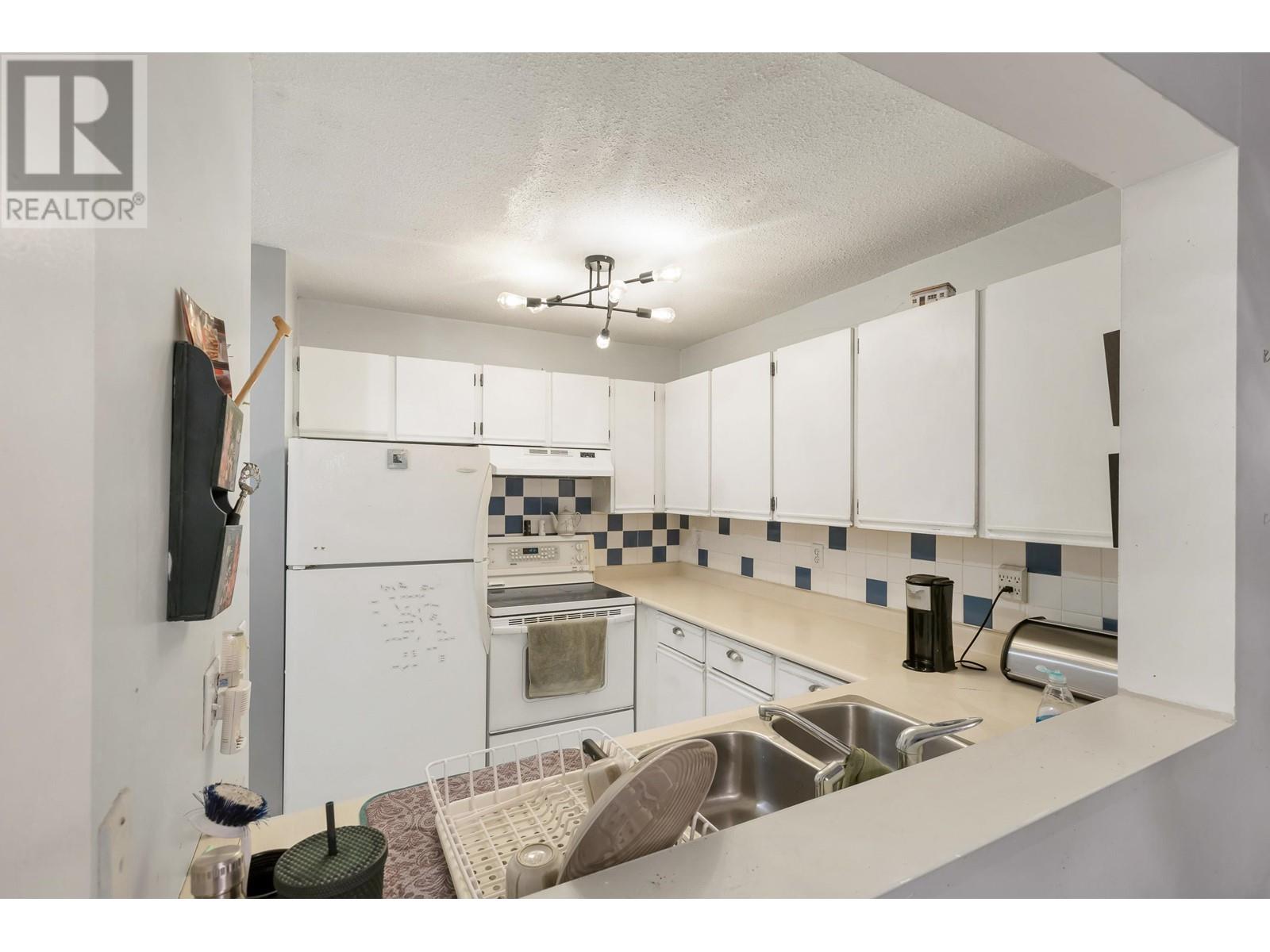 101 2344 Atkins Avenue, Port Coquitlam, British Columbia  V3C 1Y8 - Photo 13 - R2988876