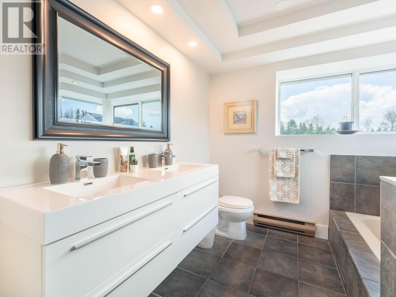 8459 Portside Court, Vancouver, British Columbia  V5P 4V4 - Photo 13 - R2988887