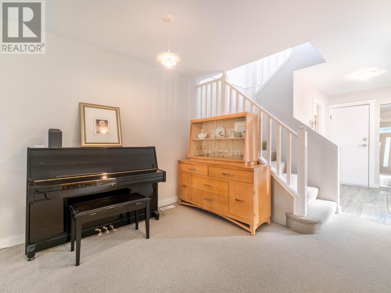 8459 Portside Court, Vancouver, British Columbia  V5P 4V4 - Photo 8 - R2988887