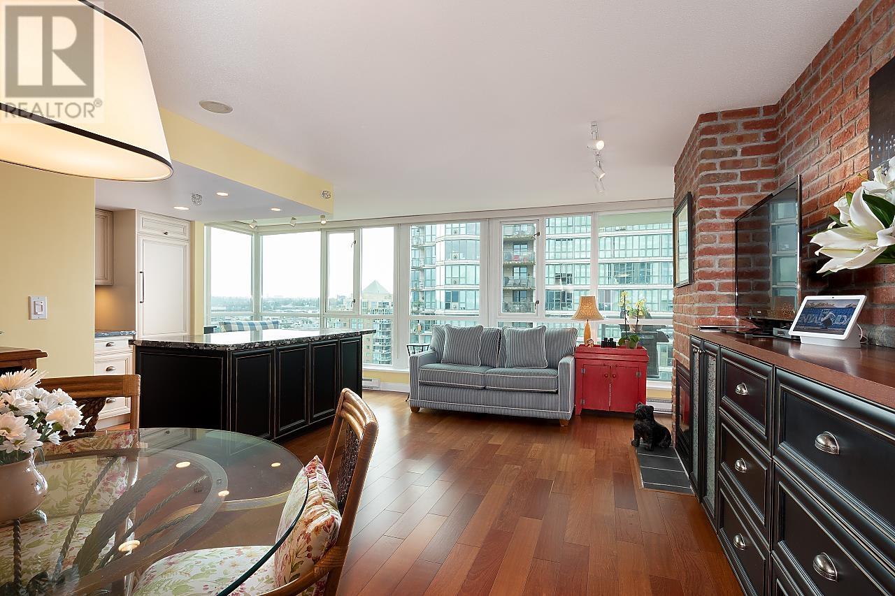 1604 120 Milross Avenue, Vancouver, British Columbia  V6A 4K7 - Photo 2 - R2988902