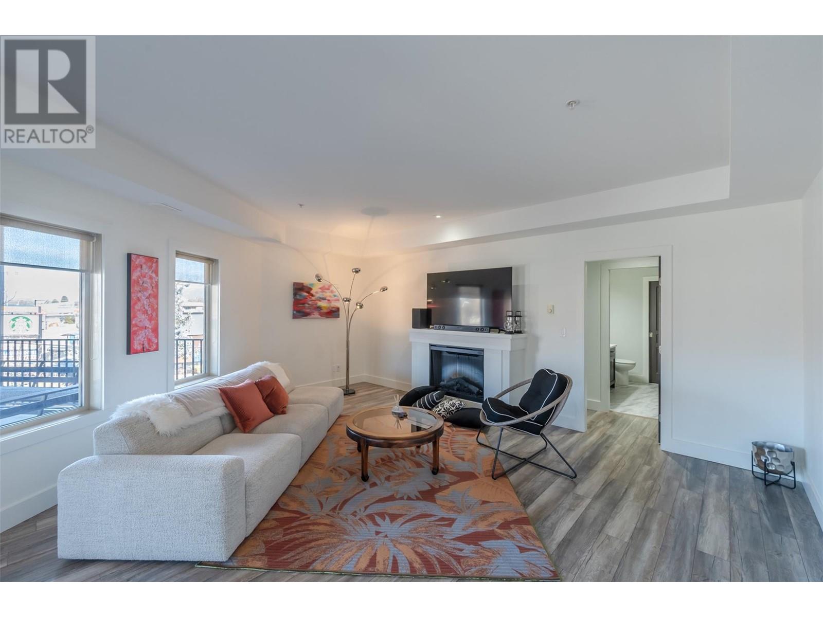 250 Waterford Avenue Unit# 202, Penticton, British Columbia  V2A 3T8 - Photo 3 - 10337015