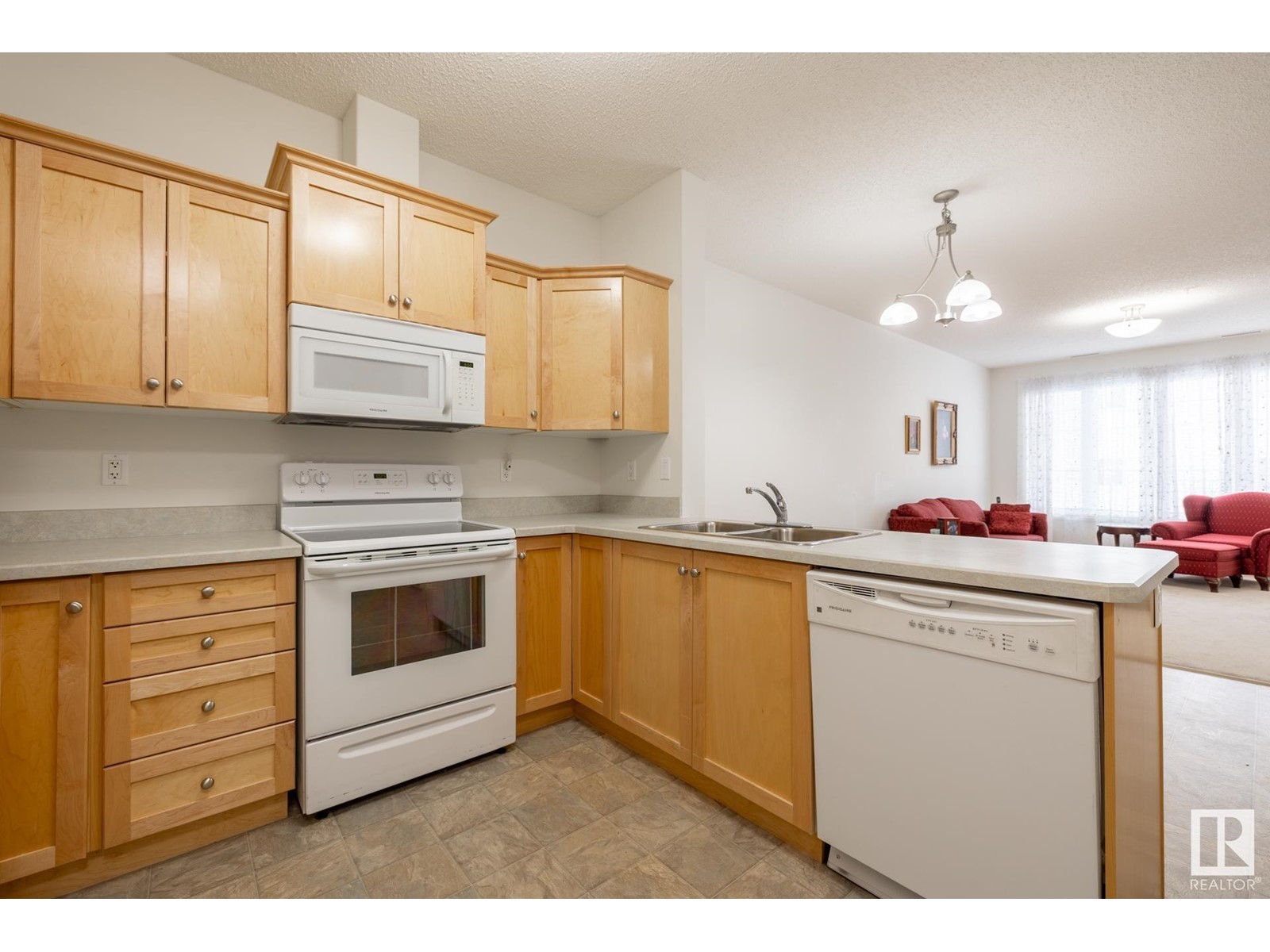 #117 9820 165 ST NW NW, Edmonton, Alberta