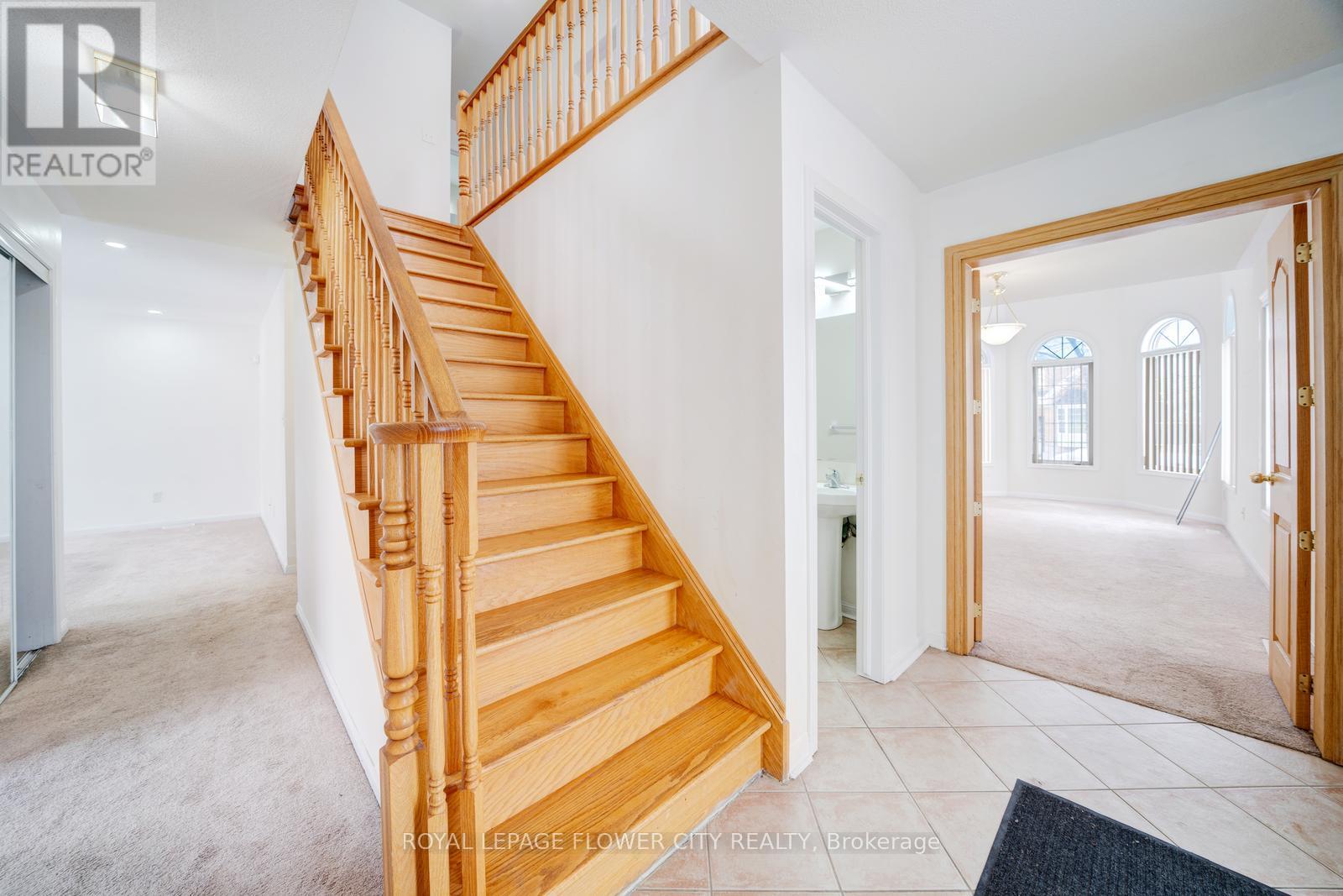 Property at 1 BAYRIDGE DRIVE image 5