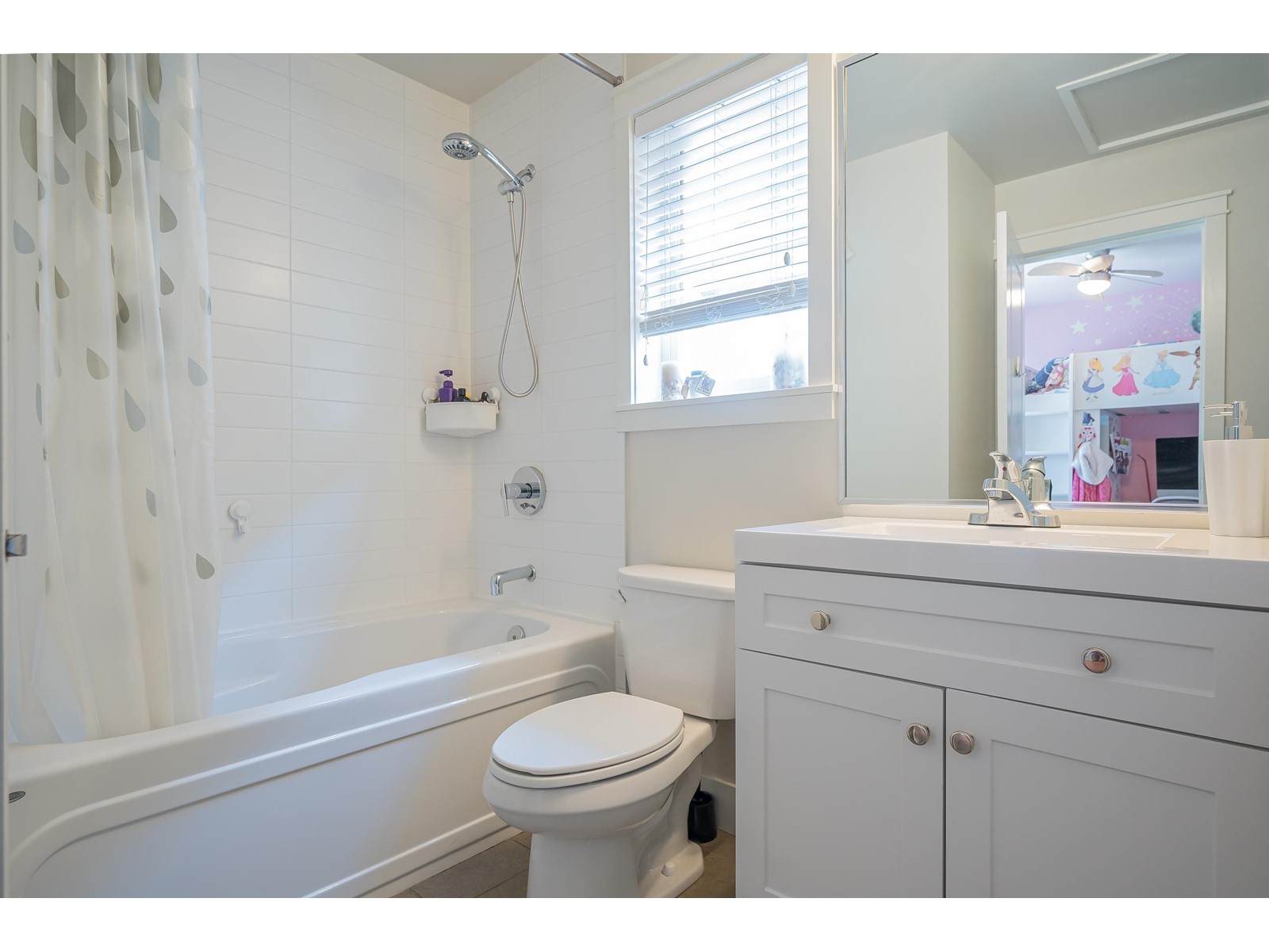 118 172a Street, Surrey, British Columbia  V3Z 9R2 - Photo 17 - R2988630