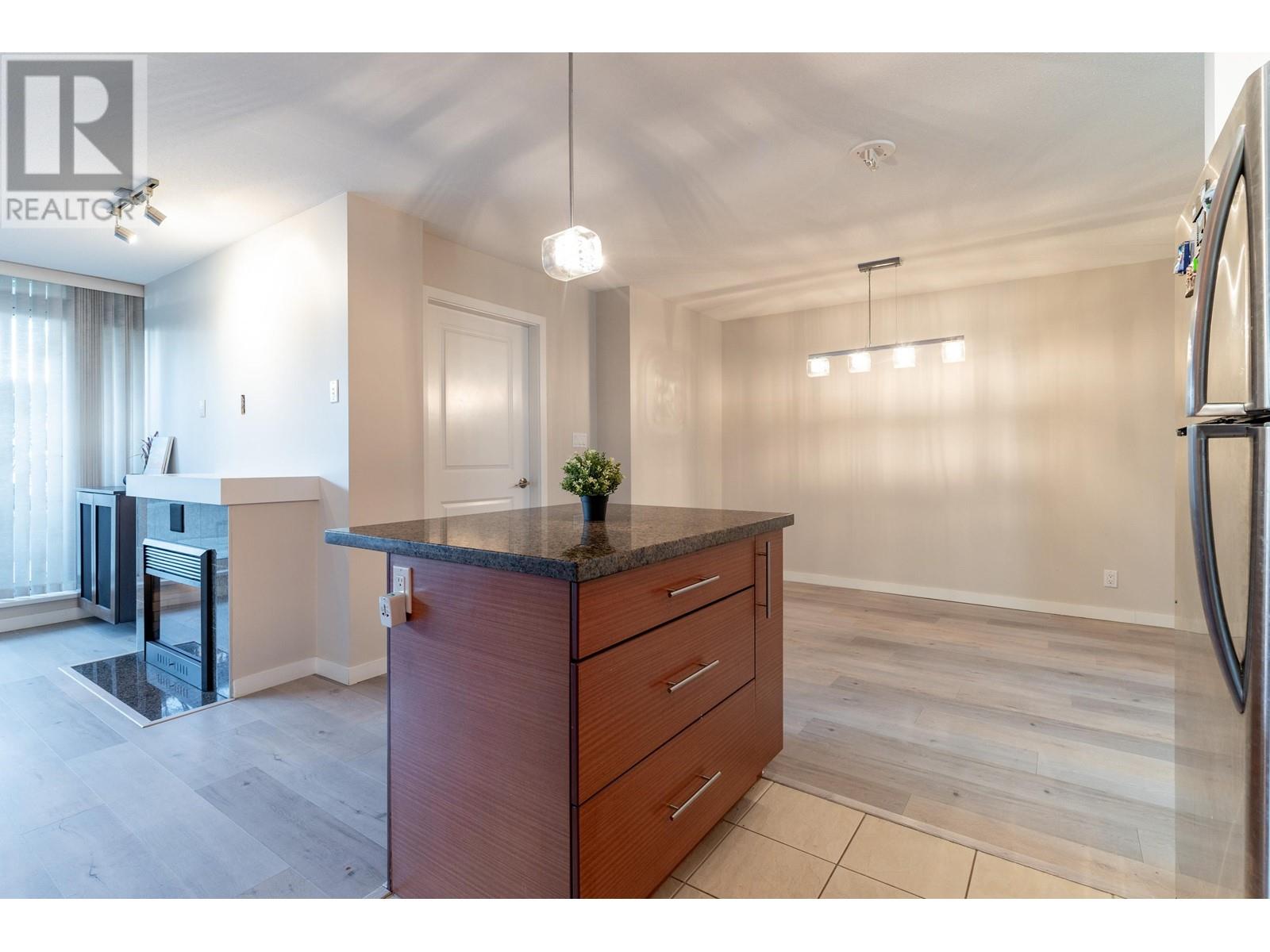 401 5611 Goring Street, Burnaby, British Columbia  V5B 0A8 - Photo 12 - R2988571
