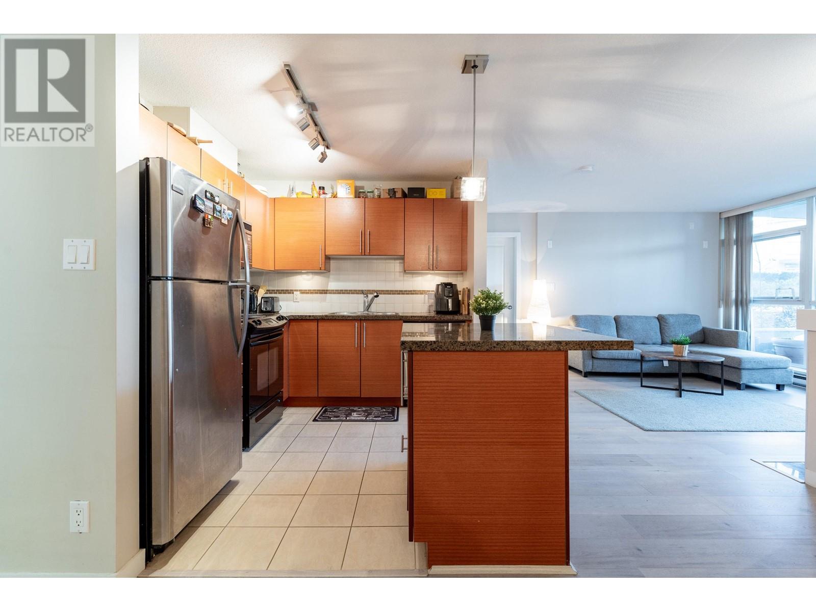 401 5611 Goring Street, Burnaby, British Columbia  V5B 0A8 - Photo 9 - R2988571