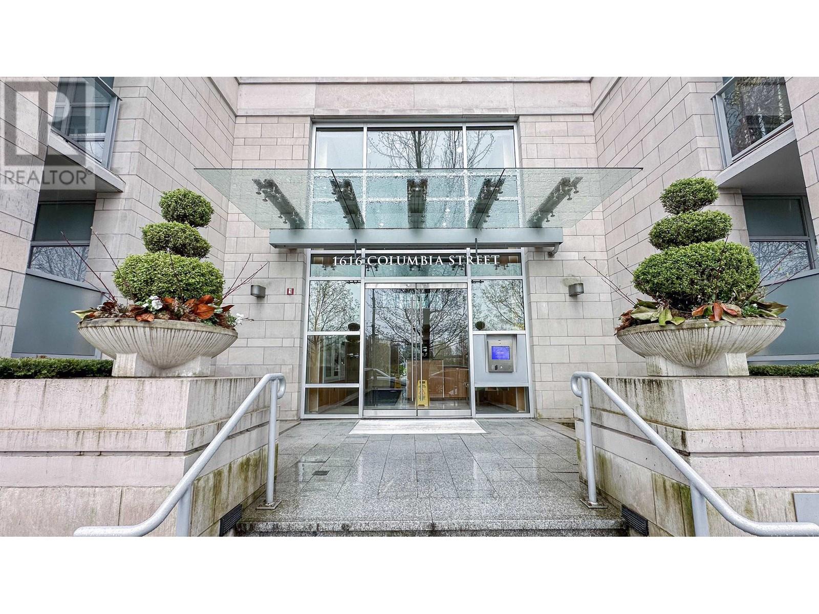 309 1616 COLUMBIA STREET, vancouver, British Columbia