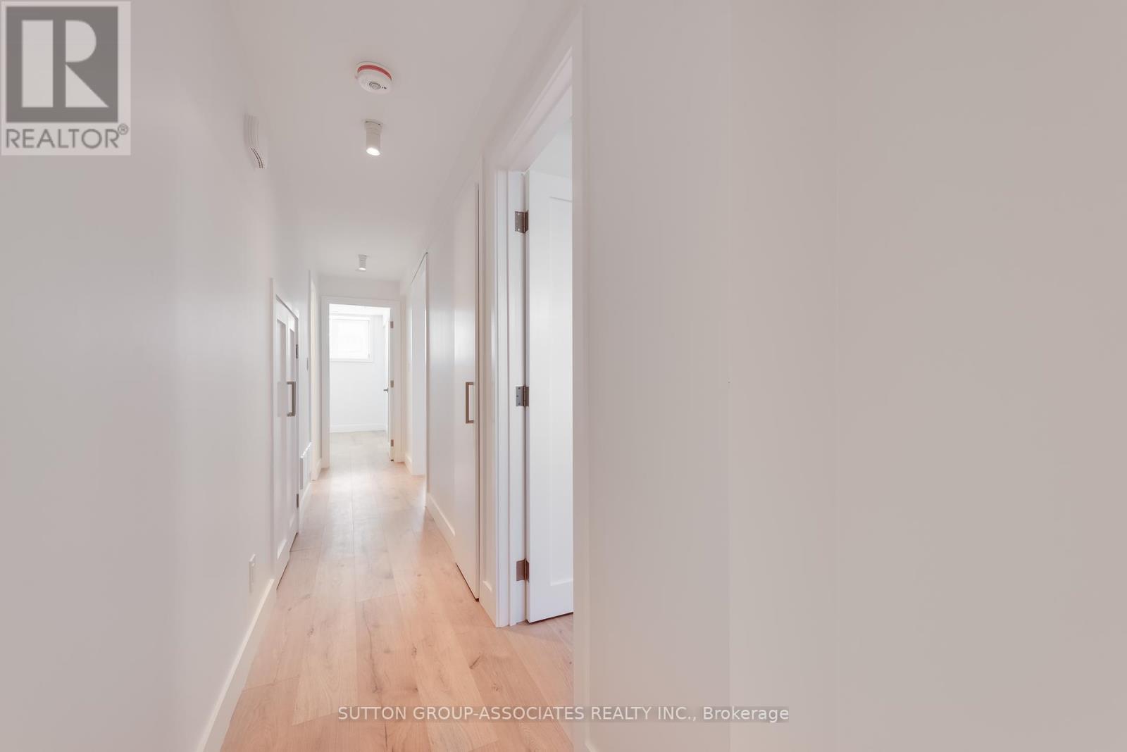 33 Lanark Avenue, Toronto, Ontario  M6C 2B5 - Photo 36 - C12075051