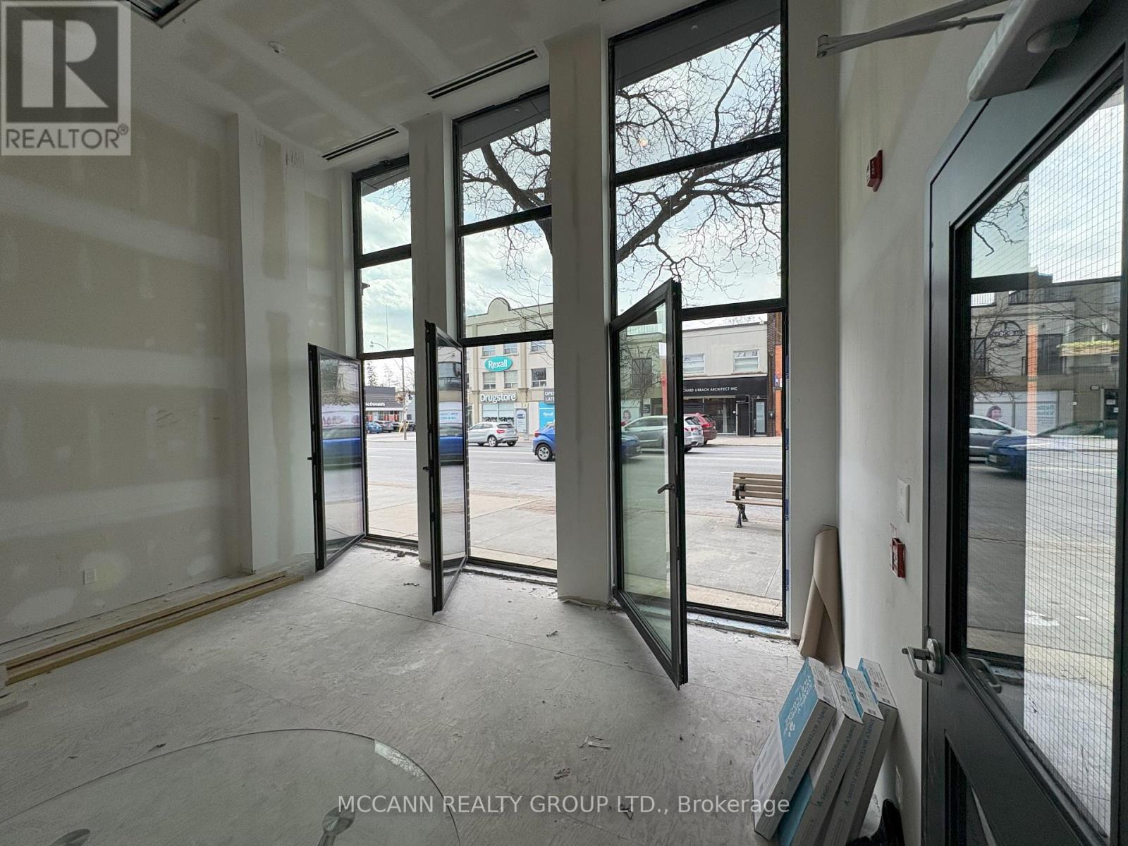 2 - 3429 Yonge Street, Toronto, Ontario  M4N 2N3 - Photo 3 - C12075075