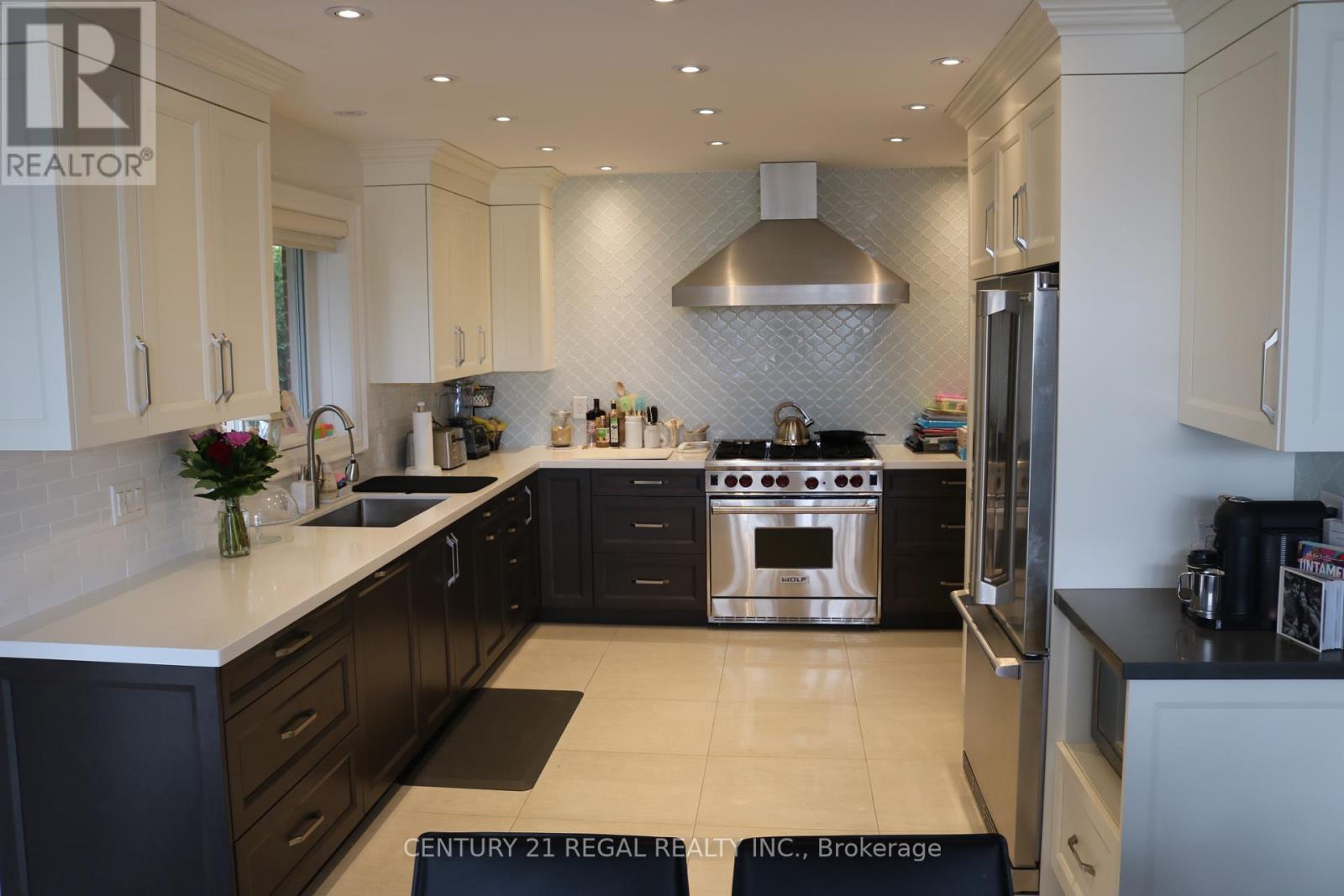 Property at 18 ROWSE CRESCENT image 3