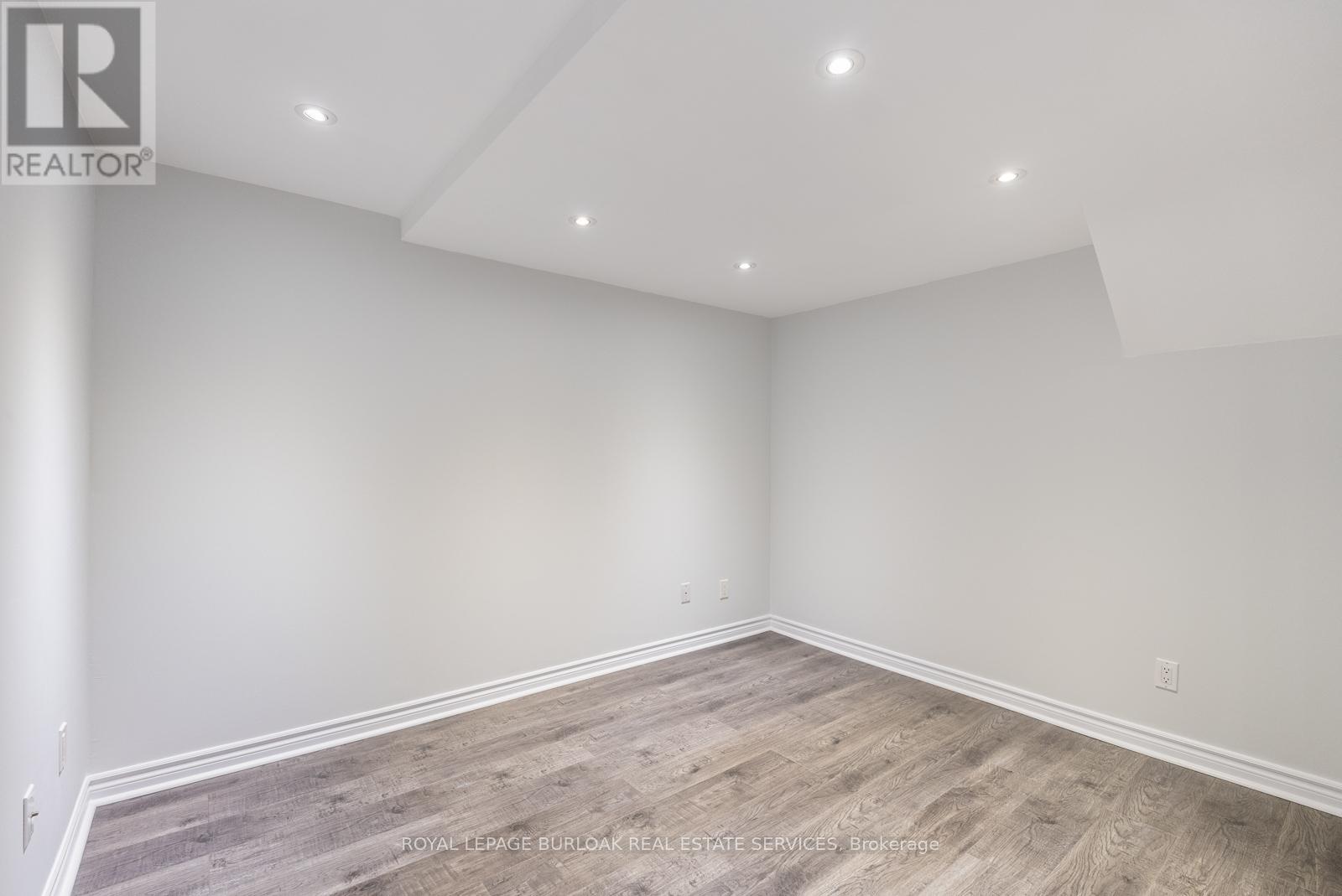 4456 Idlewilde Crescent, Mississauga (Central Erin Mills), Ontario  L5M 4E3 - Photo 31 - W12075029