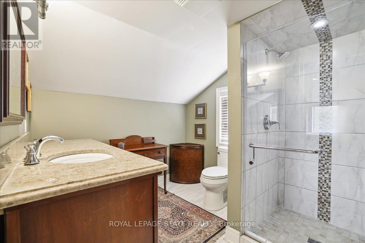65 Queen Street, St. Catharines, Ontario  L2R 5G9 - Photo 11 - X12075021