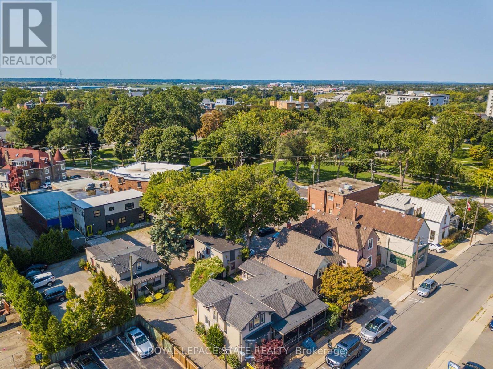 65 Queen Street, St. Catharines, Ontario  L2R 5G9 - Photo 42 - X12075021