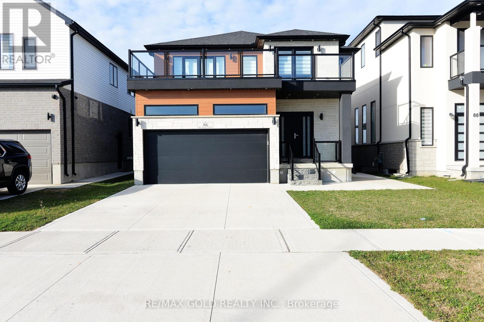 Property at 86 GRANDVILLE CIRCLE image 2