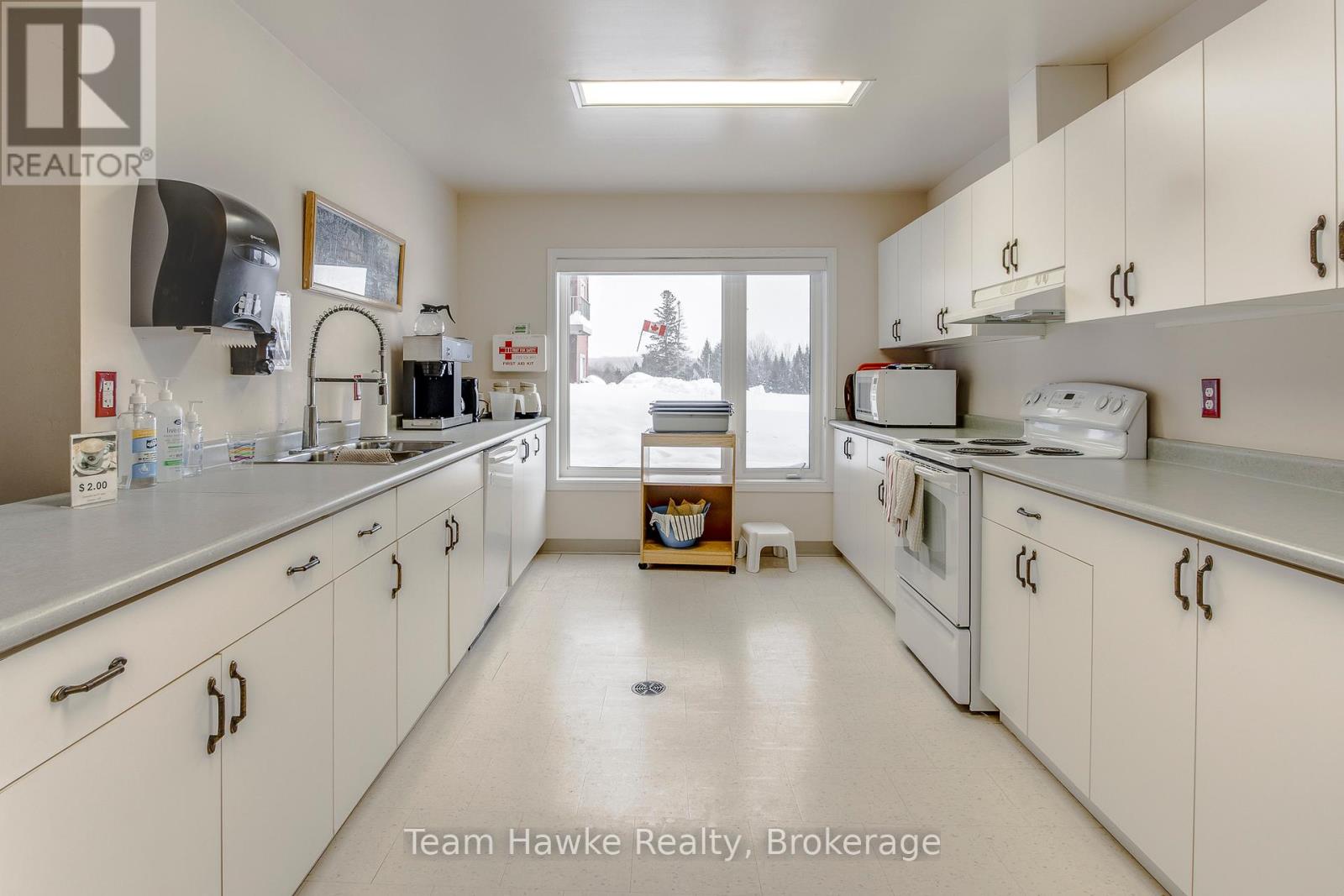 108 - 333 Rue Lafontaine Road, Tiny, Ontario  L9M 0H1 - Photo 12 - S12075264