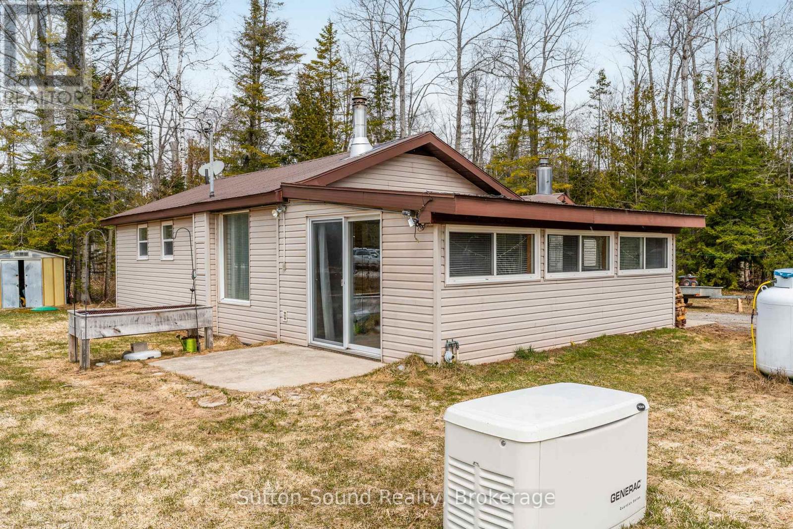 3 South Oliphant Road, South Bruce Peninsula, Ontario  N0H 2T0 - Photo 20 - X12075232