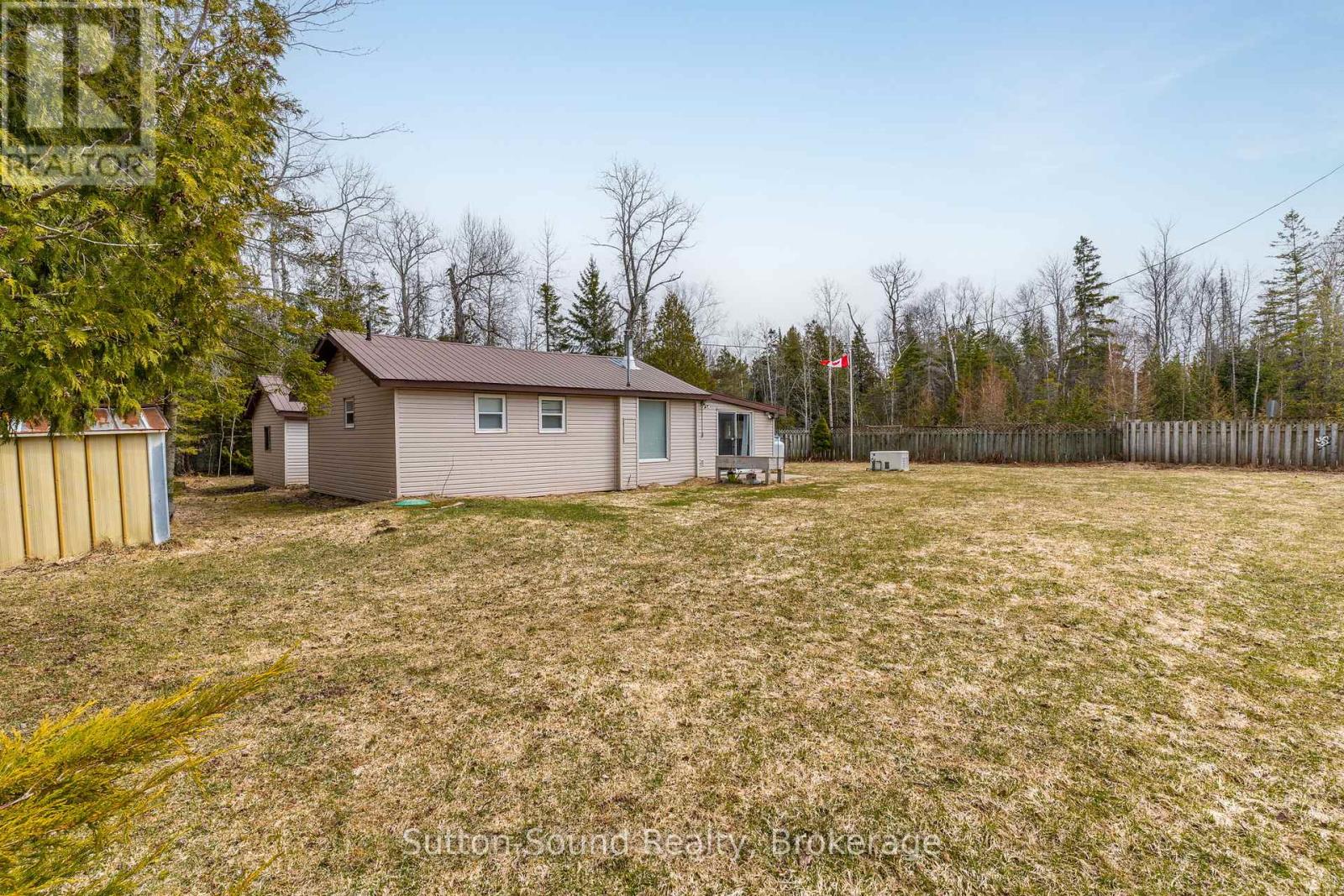 3 South Oliphant Road, South Bruce Peninsula, Ontario  N0H 2T0 - Photo 23 - X12075232