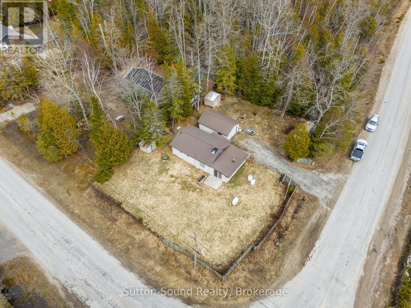 3 South Oliphant Road, South Bruce Peninsula, Ontario  N0H 2T0 - Photo 27 - X12075232