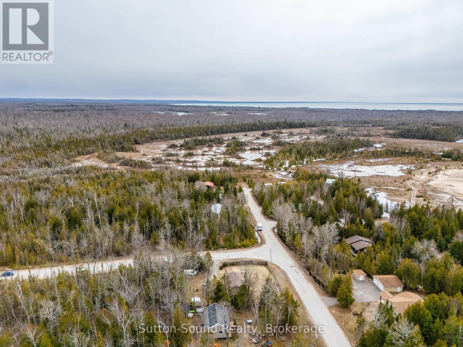3 South Oliphant Road, South Bruce Peninsula, Ontario  N0H 2T0 - Photo 28 - X12075232