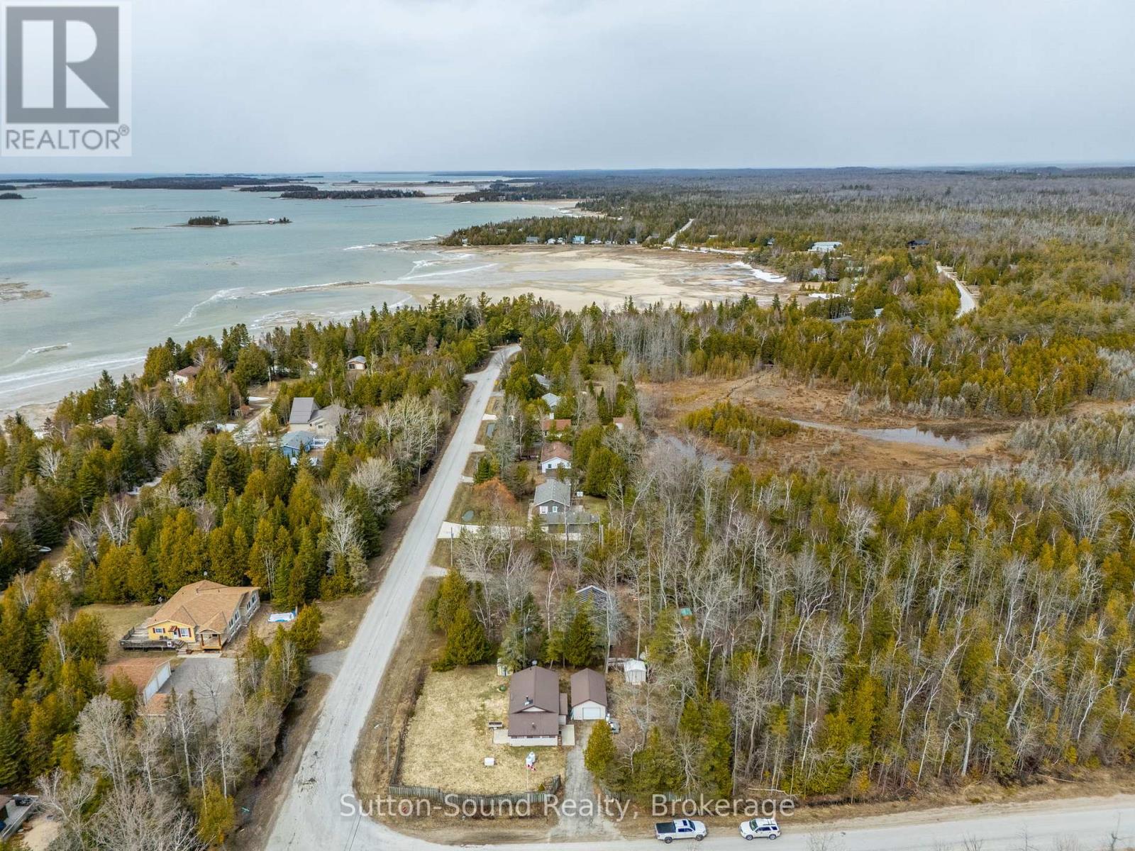 3 South Oliphant Road, South Bruce Peninsula, Ontario  N0H 2T0 - Photo 31 - X12075232