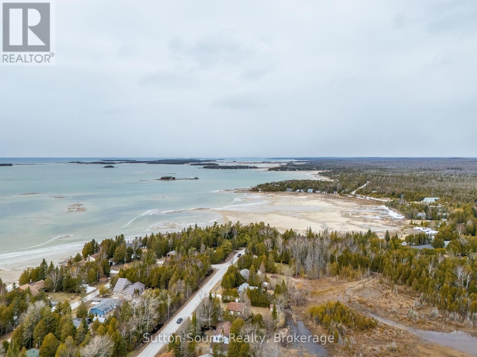 3 South Oliphant Road, South Bruce Peninsula, Ontario  N0H 2T0 - Photo 35 - X12075232