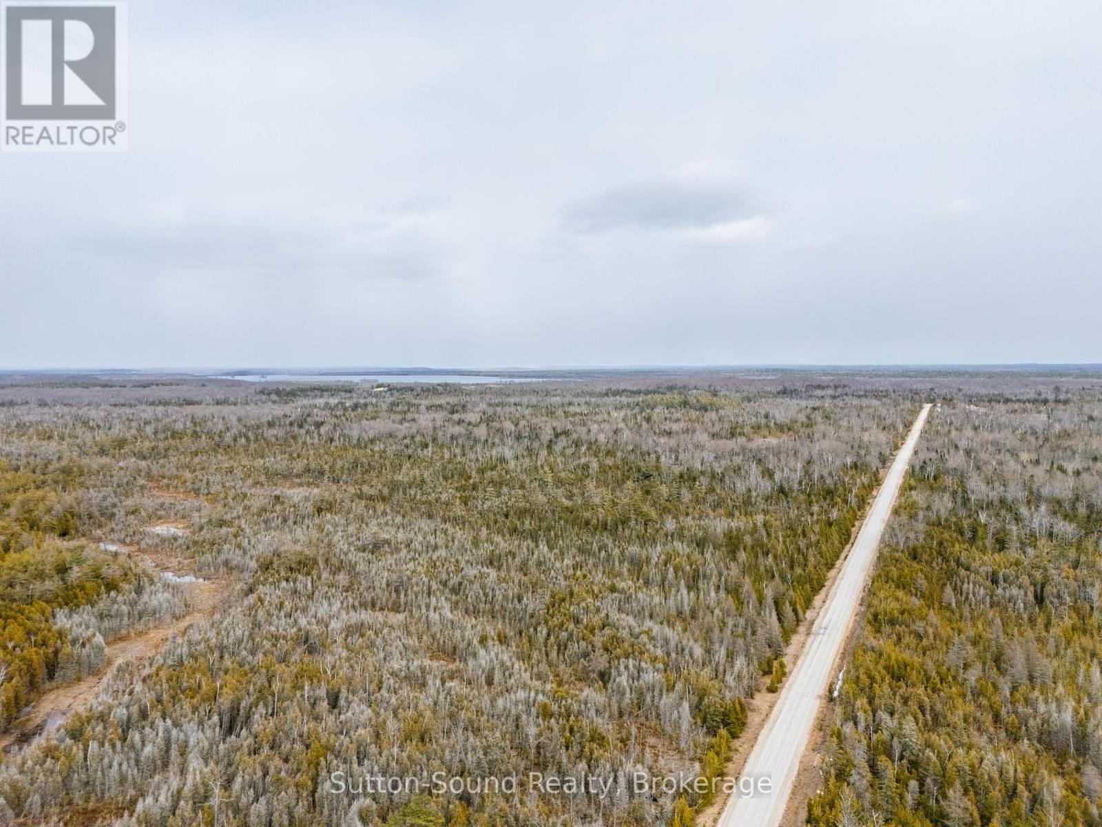 3 South Oliphant Road, South Bruce Peninsula, Ontario  N0H 2T0 - Photo 36 - X12075232