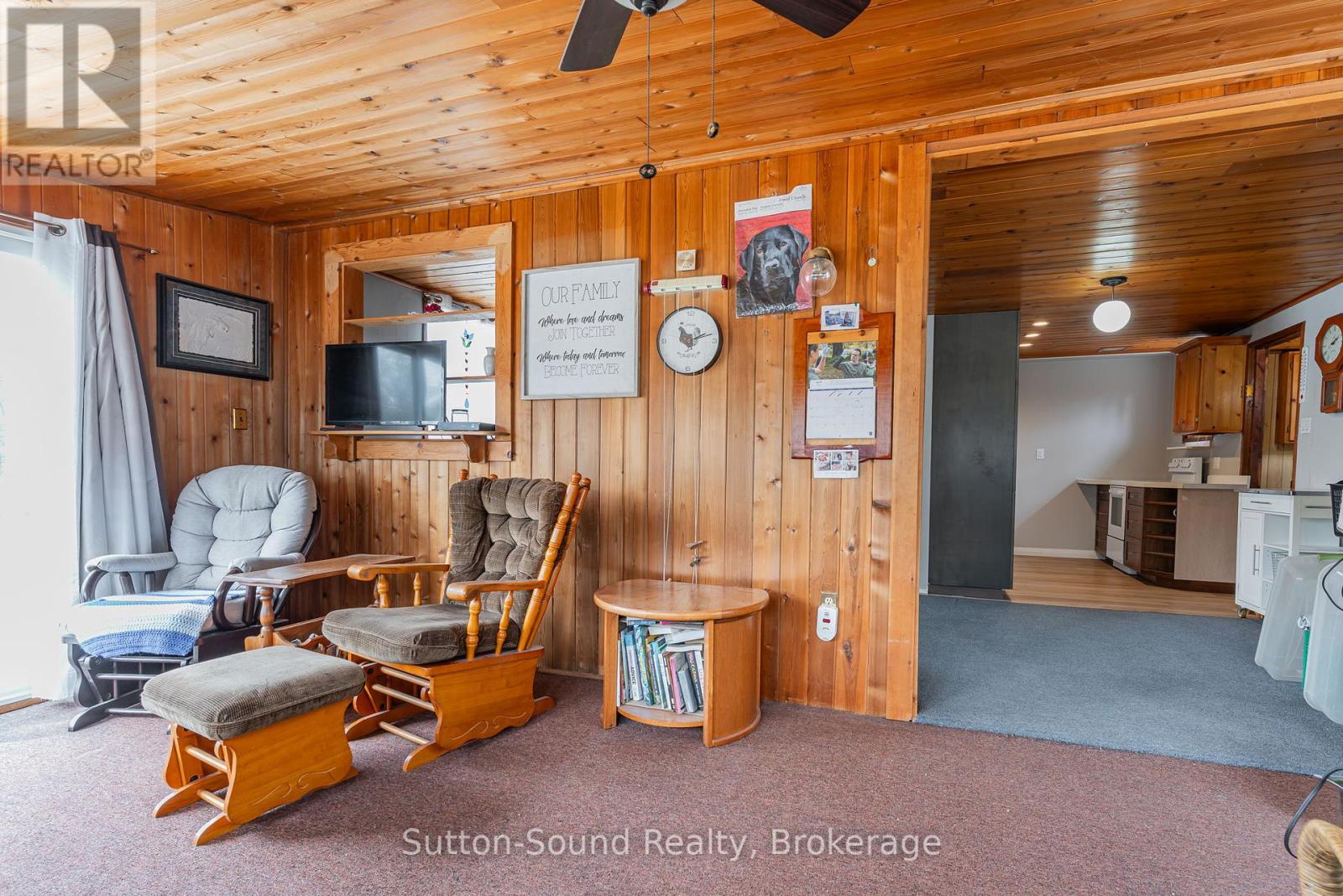 3 South Oliphant Road, South Bruce Peninsula, Ontario  N0H 2T0 - Photo 6 - X12075232