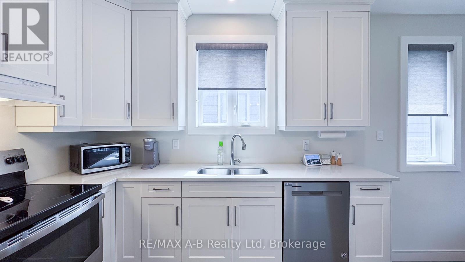 28 Upper Thames Lane, West Perth, Ontario  N0K 1N0 - Photo 8 - X12075270