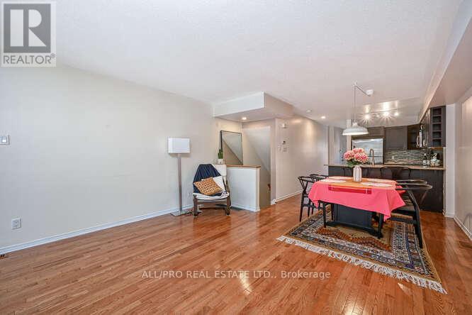 77 - 75 Strathaven Private, Ottawa, Ontario  K1J 1K7 - Photo 10 - X12075175