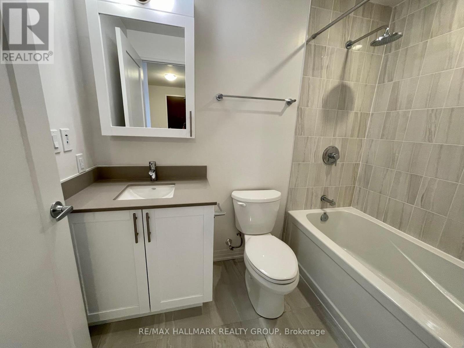 3002 - 805 Carling Avenue, Ottawa, Ontario  K1S 5W9 - Photo 2 - X12075196
