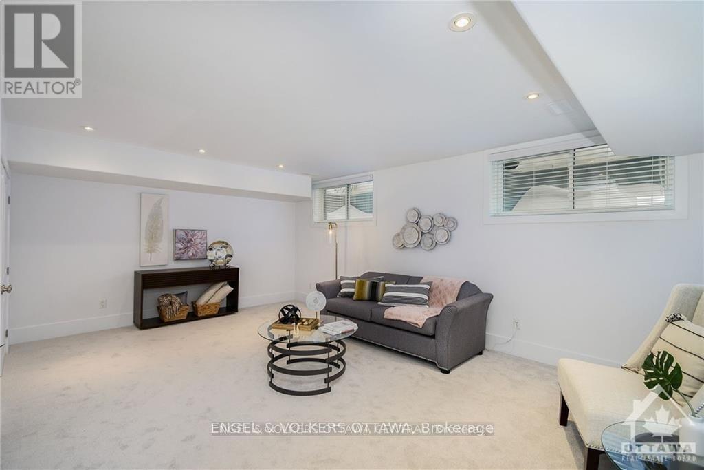 109 Montauk, Ottawa, Ontario  K2C 2B4 - Photo 18 - X12075242