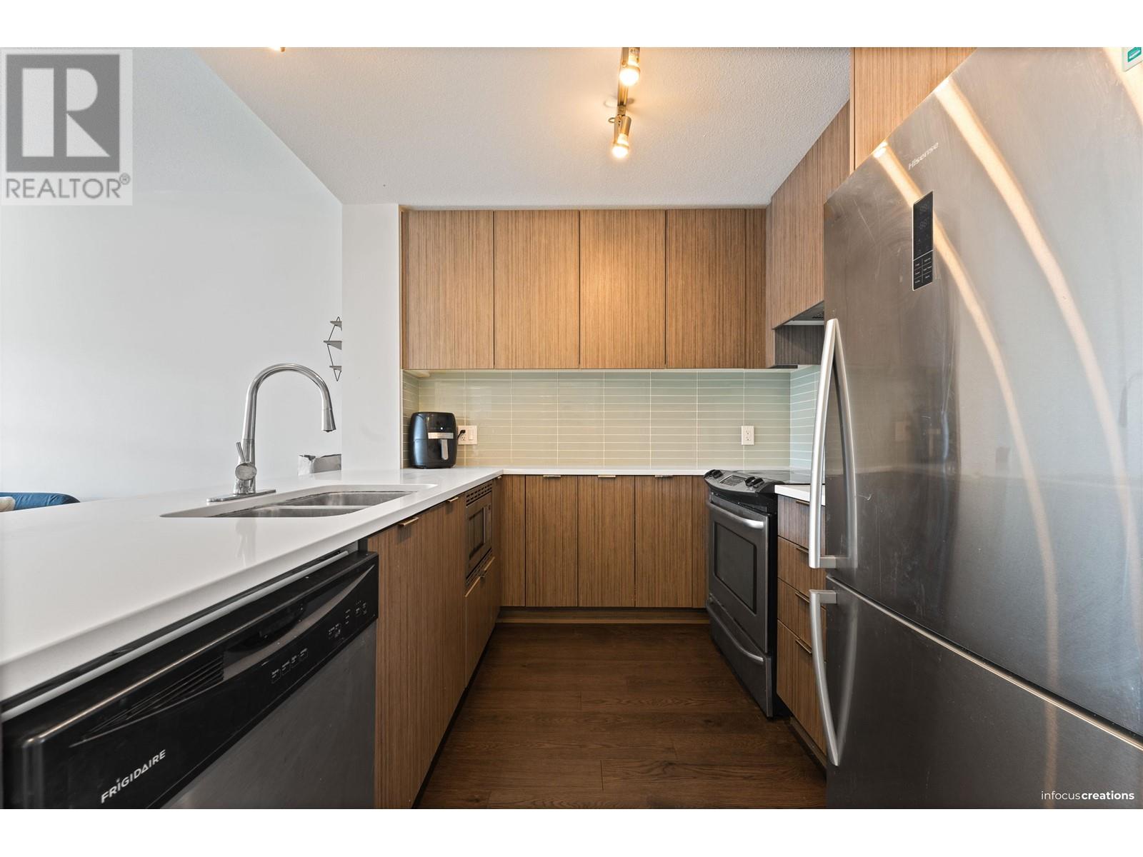 409 9877 University Crescent, Burnaby, British Columbia  V5A 0A5 - Photo 6 - R2986611