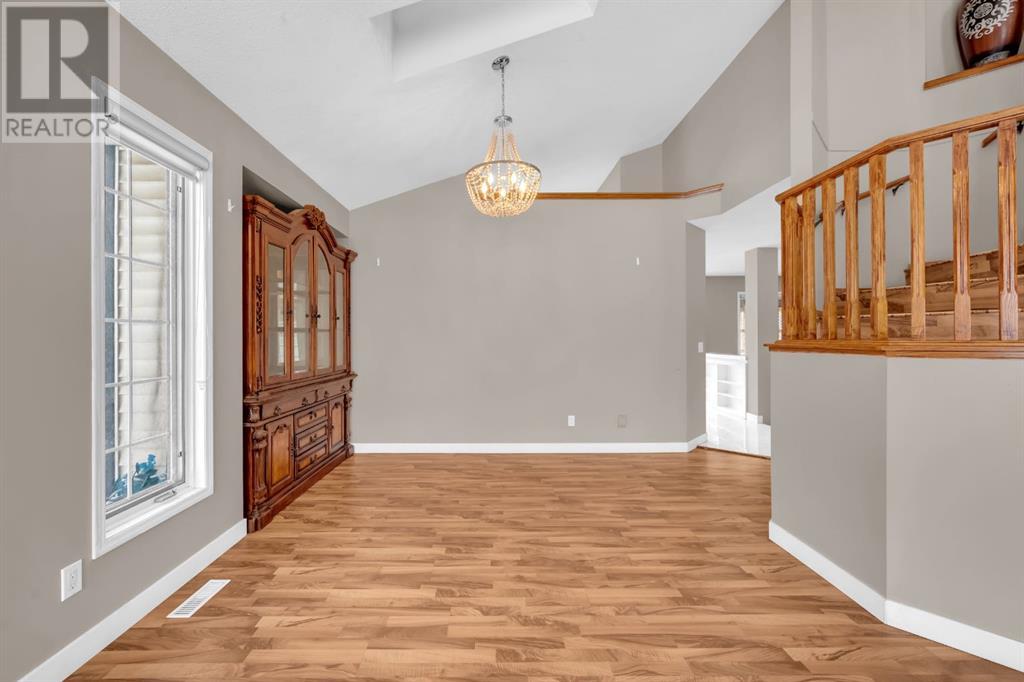 203 Coral Keys Drive Ne, Calgary, Alberta  T3J 3K7 - Photo 10 - A2208144