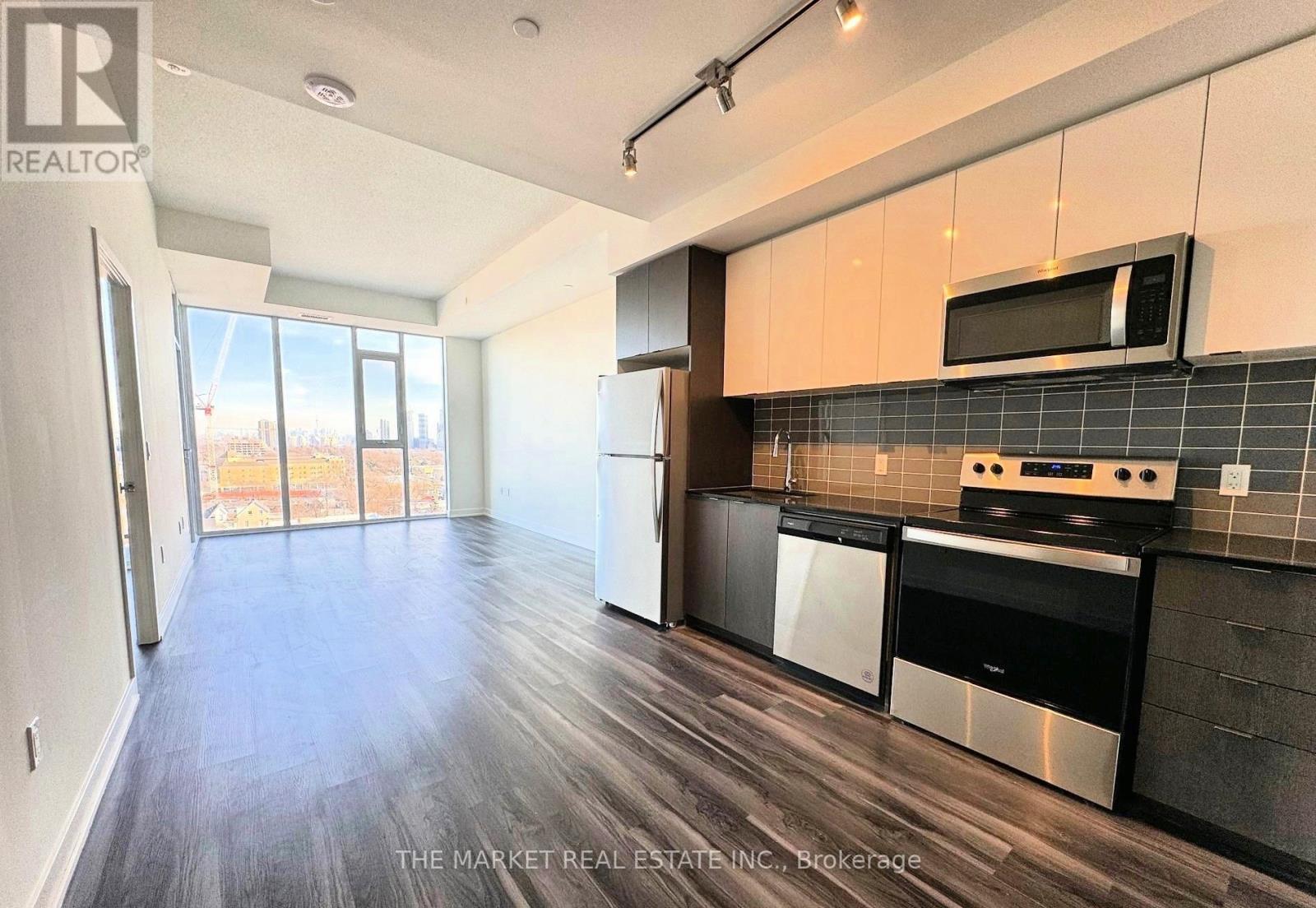 821 - 859 The Queensway, Toronto, Ontario  M8Z 1N8 - Photo 4 - W12053889