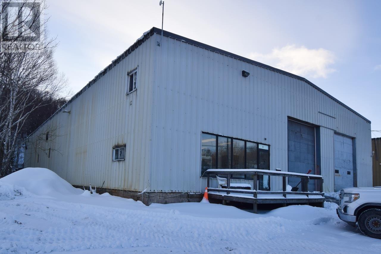 35 Perini Rd, Elliot Lake, Ontario  P5A 2T1 - Photo 16 - SM250408