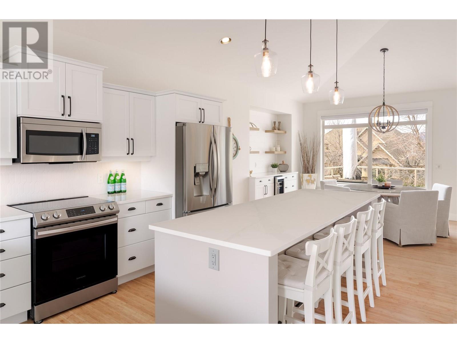 Property at 739 Marin Crescent image 3