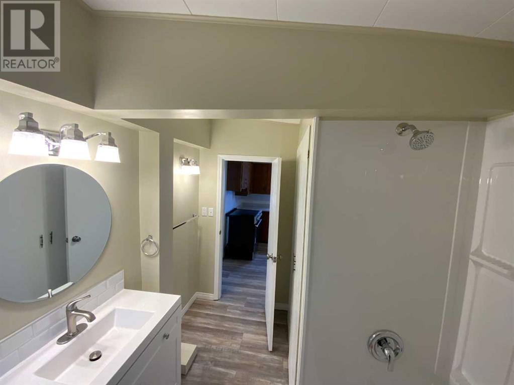 409 Main Street, Trochu, Alberta  T0M 2C0 - Photo 12 - A2202110