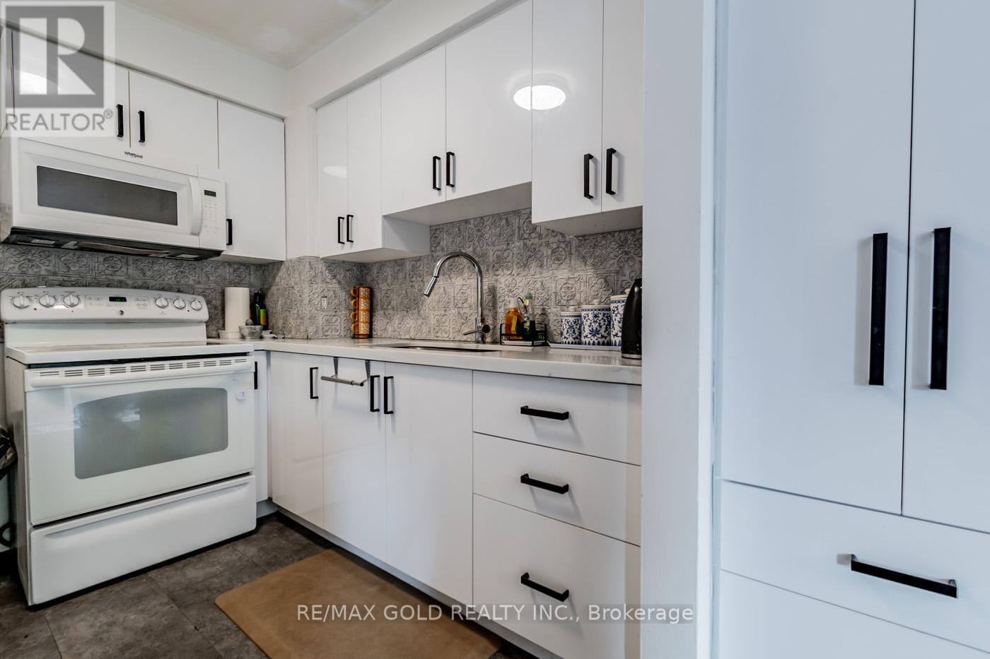 50 - 286 Cushman Road N, St. Catharines, Ontario  L2M 6Z2 - Photo 12 - X12075120