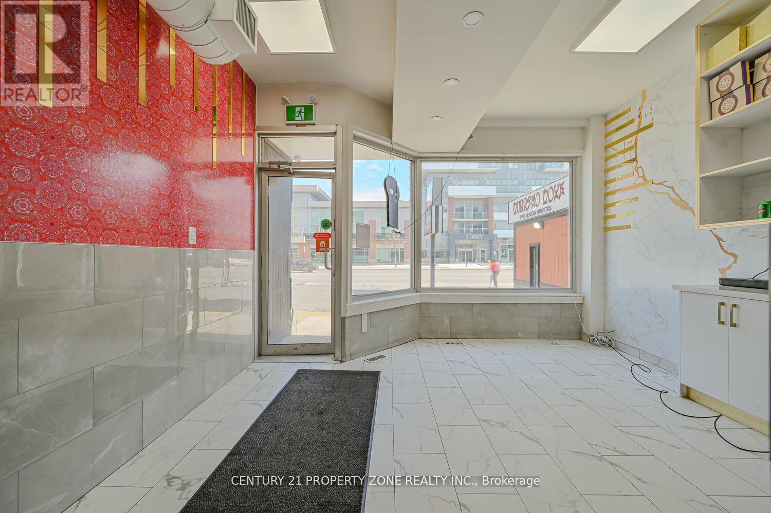 1 - 212 Queen Street E, Brampton, Ontario  L6V 1W2 - Photo 10 - W12075205