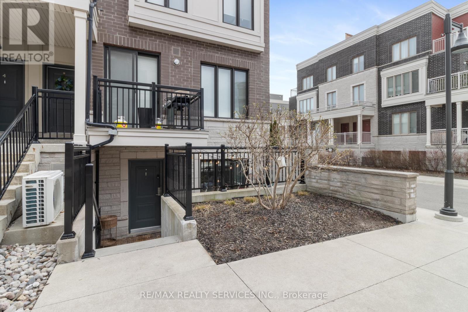 Property at 1 - 70 EASTWOOD PARK GARDENS image 3