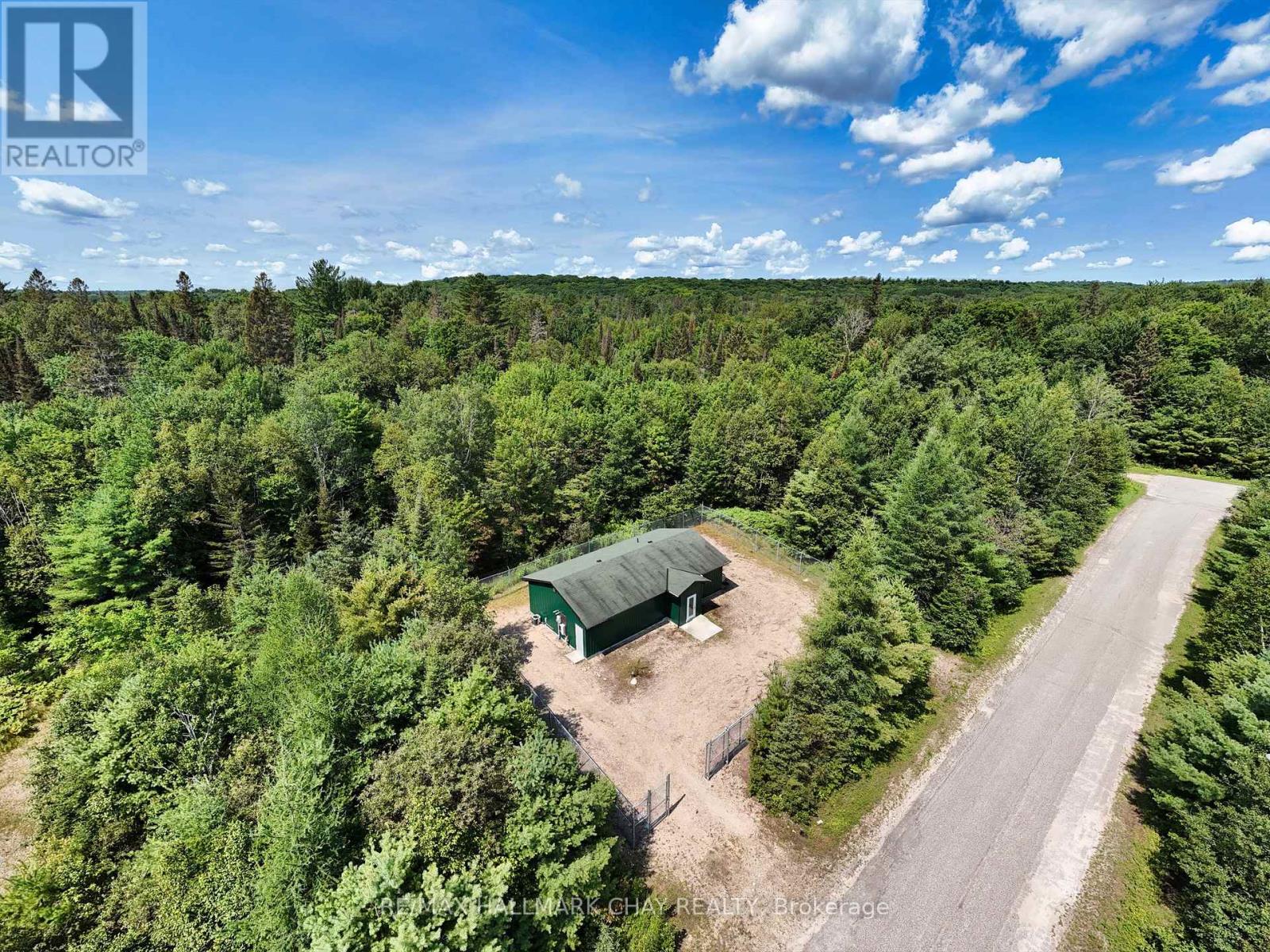 10 COMMERCE COURT, sundridge, Ontario