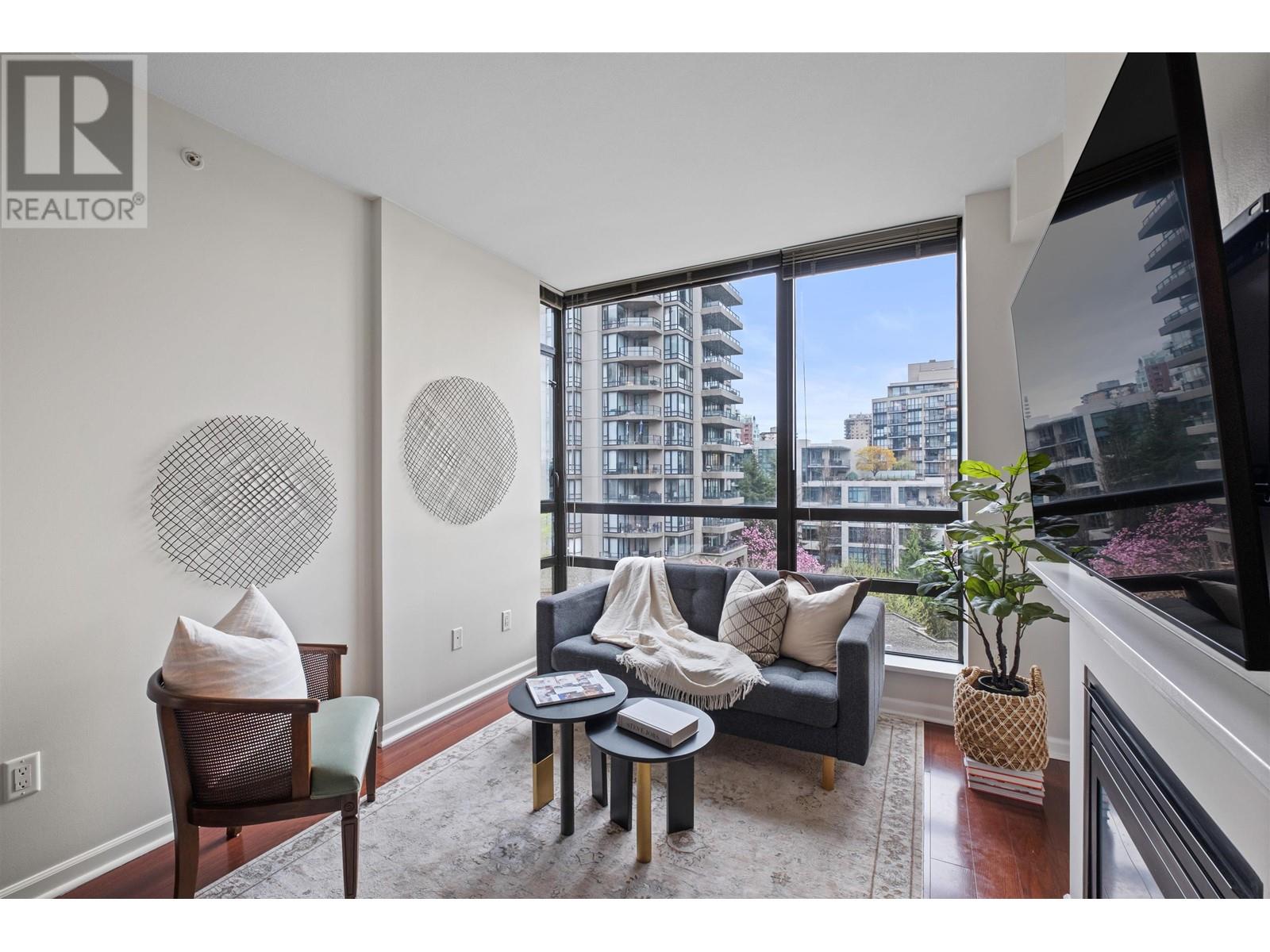 702 170 W 1 Street, North Vancouver, British Columbia  V7M 3P2 - Photo 4 - R2988951