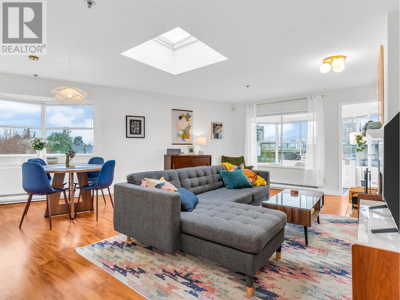 402 1575 W 12TH AVENUE, vancouver, British Columbia