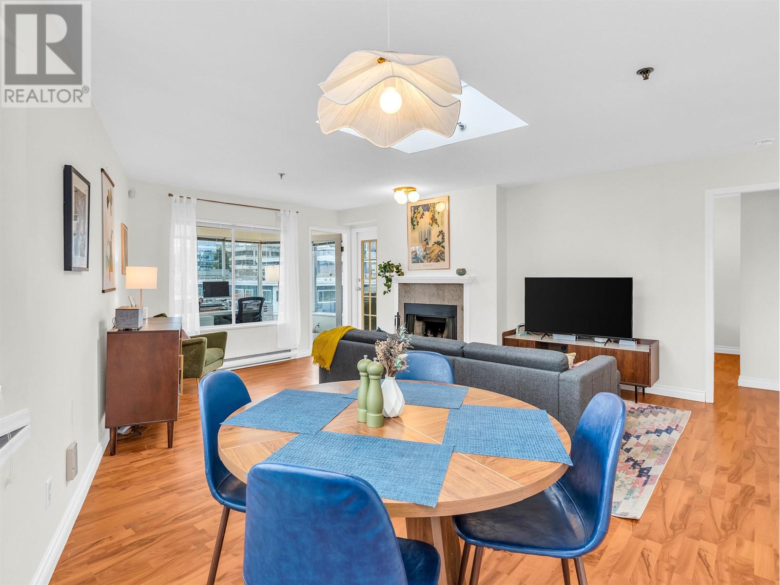 402 1575 W 12th Avenue, Vancouver, British Columbia  V6J 2E2 - Photo 6 - R2988964