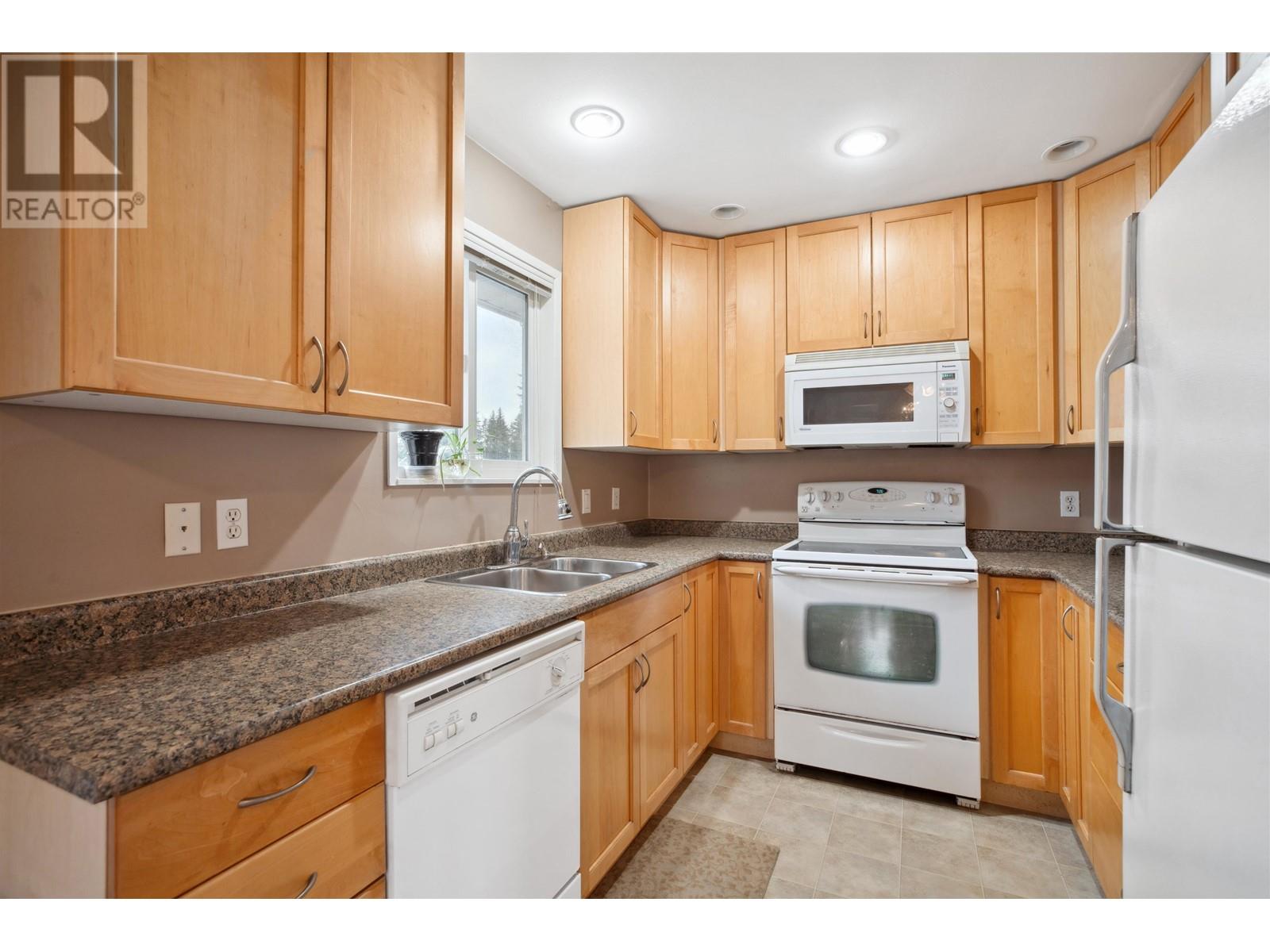 474 Byng Street, Coquitlam, British Columbia  V3K 5N7 - Photo 9 - R2988956