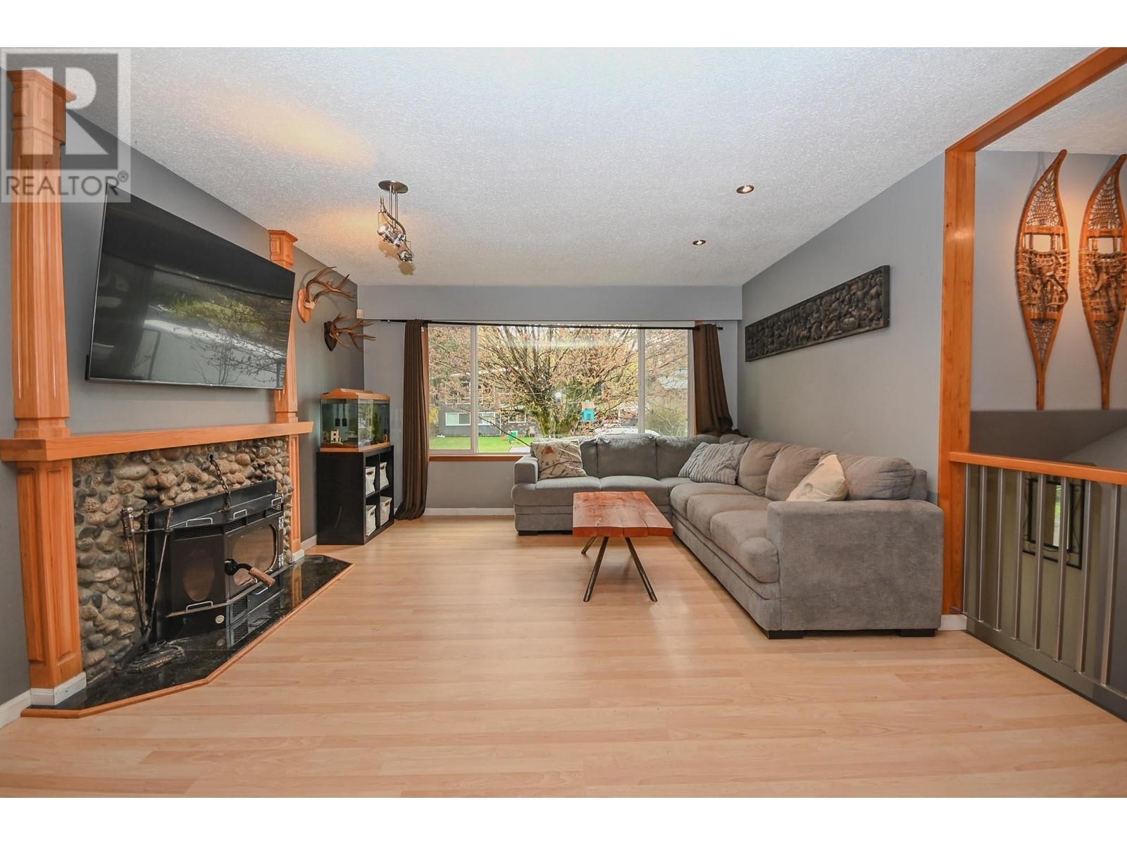 3661 Vincent Street, Port Coquitlam, British Columbia  V3B 3T8 - Photo 15 - R2988962